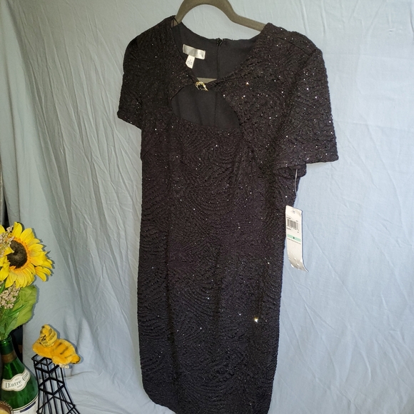 115-London Times Black sequin lined dress with peek-a-boo front. Cap sleeves - Picture 8 of 10